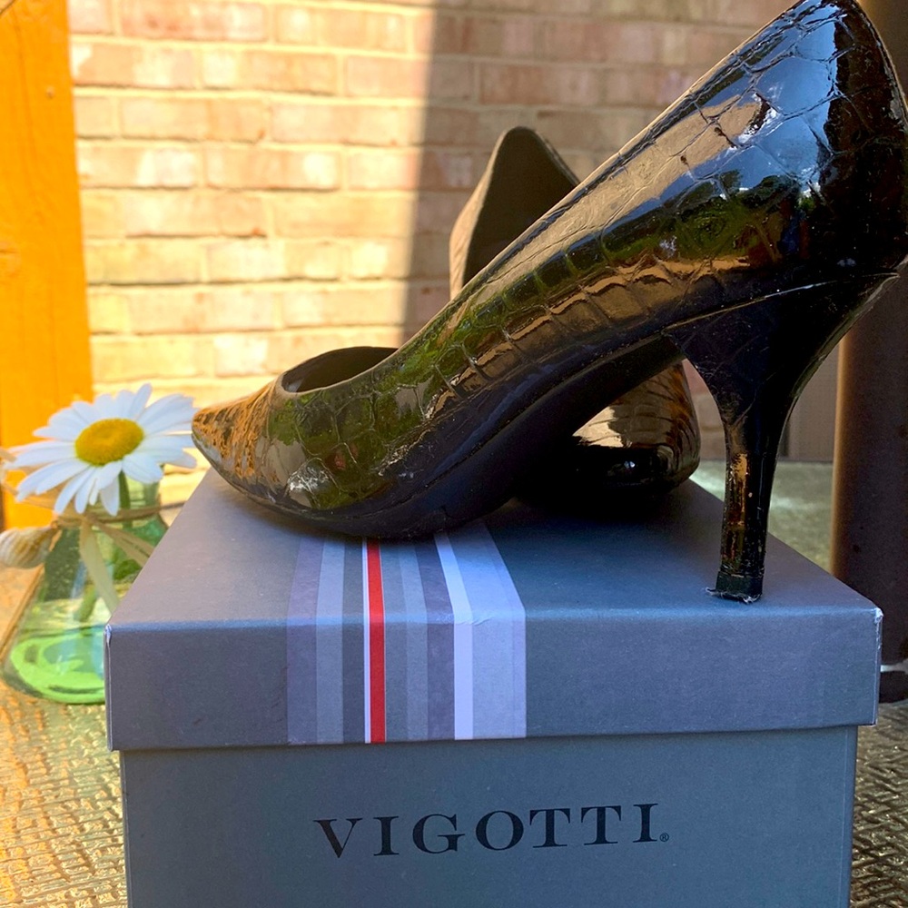 VIGOTTI black pumps